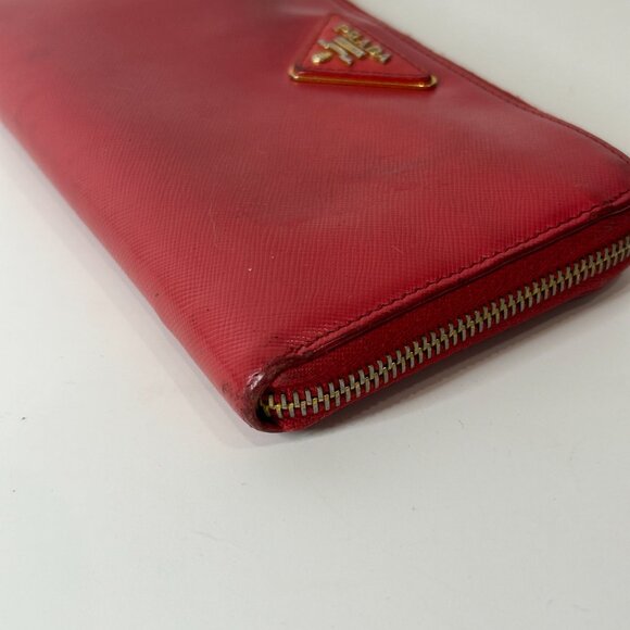 【9.26】 Preowned Prada wallet - Picture 4 of 16